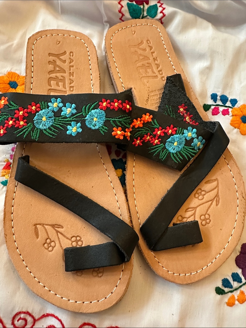 SIZE 7US Embroidered Black Leather Sandals with Colorful Floral Detail